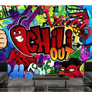 Fototapet - Chili ut - street art med färgstarka engelska texter och en chili