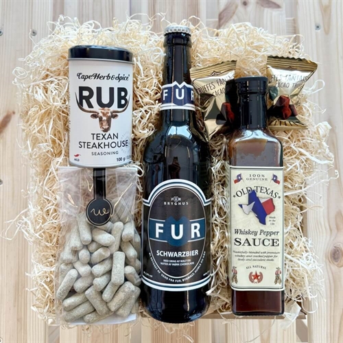 Presentkorg med 2 Fur-öl Classic, Pilsner och lakrits 