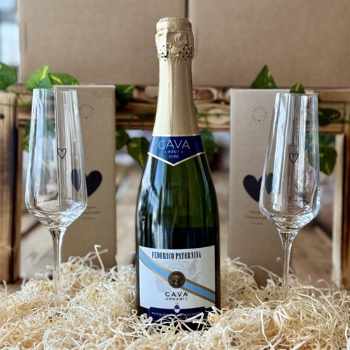 Presentkorg med 2 Fur-öl Classic, Pilsner och lakrits 