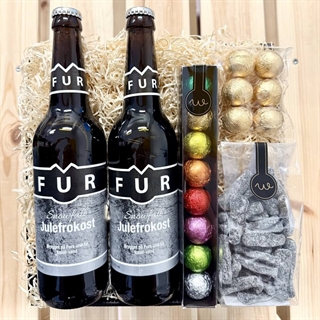 Presentkorg med 2 Fur-öl Classic, Pilsner och lakrits 