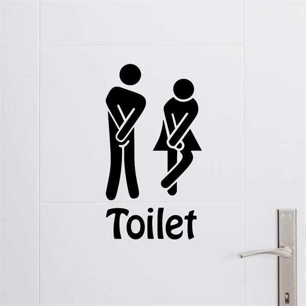 Wallstickers med text toalett och figurer av en man och en dam som måste kissa