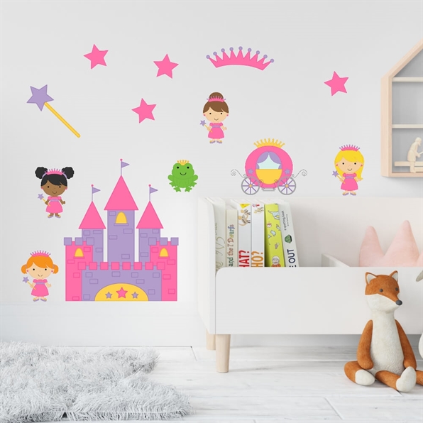 Tryckt wallsticker med otroligt  söta och vackra prinsessor 