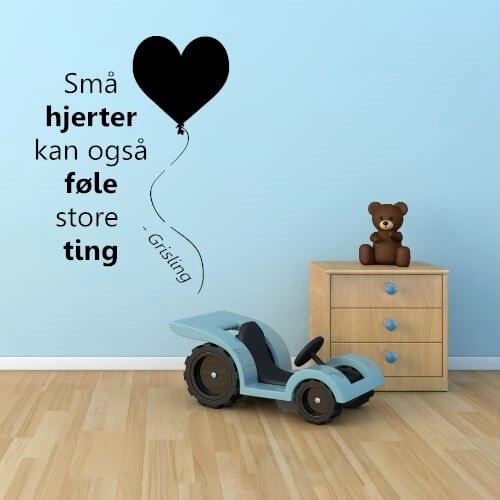 Wallstickers med en ballong och en text om små hjärtan